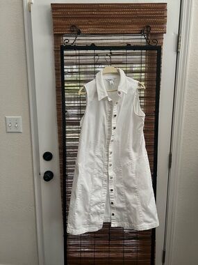 White House Black Market White Sleeveless Button-Front denim  Dress stretchy